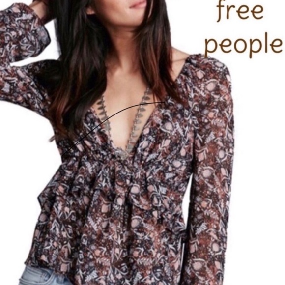 Free People uptown Bell Fluted Sleeve Top - Picture 2 of 7